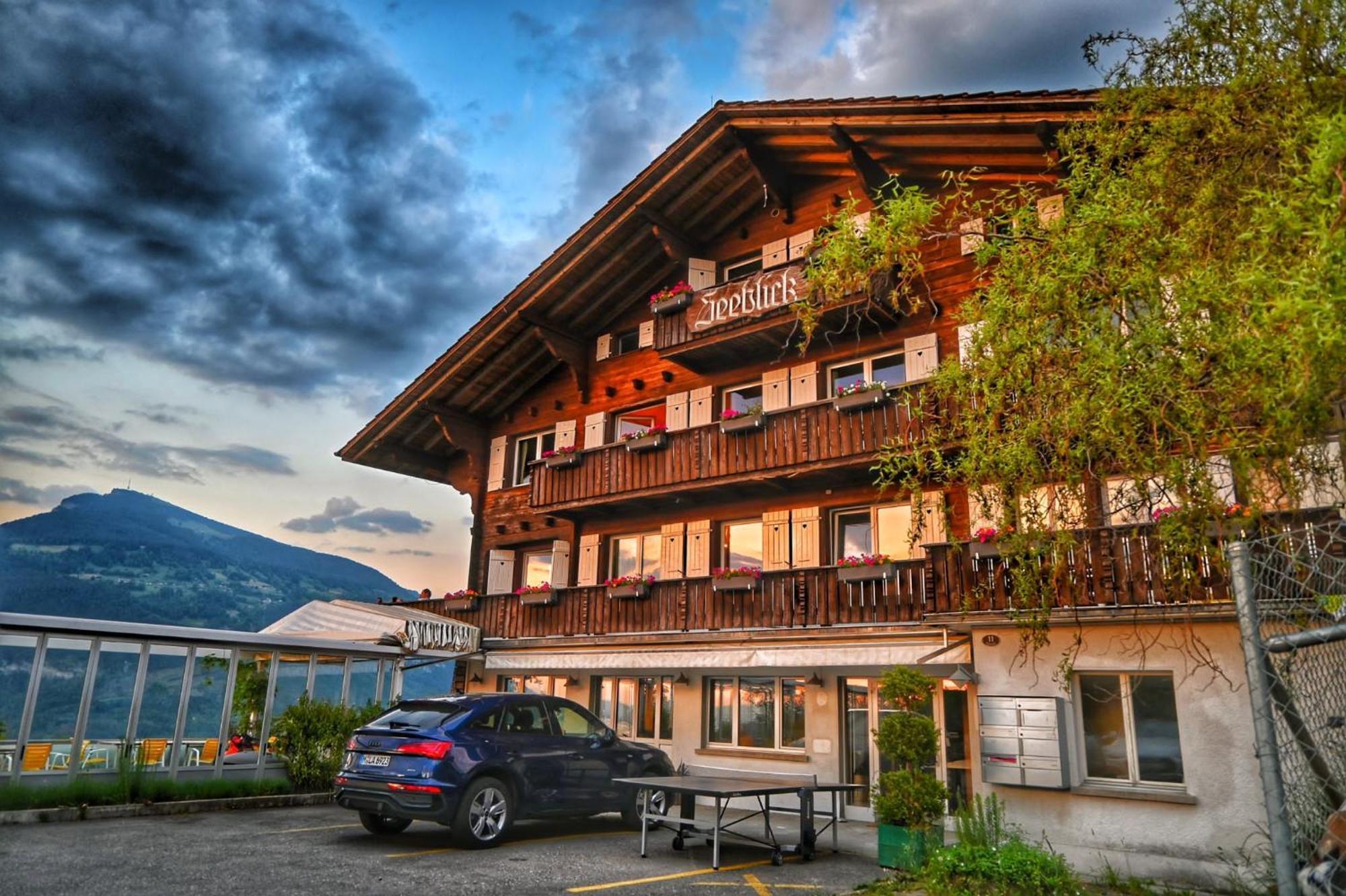 Eva'S Seeblick Krattigen Bagian luar foto