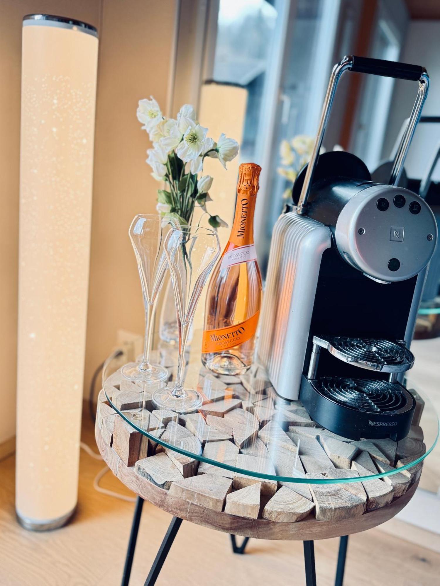 Eva'S Seeblick Krattigen Bagian luar foto