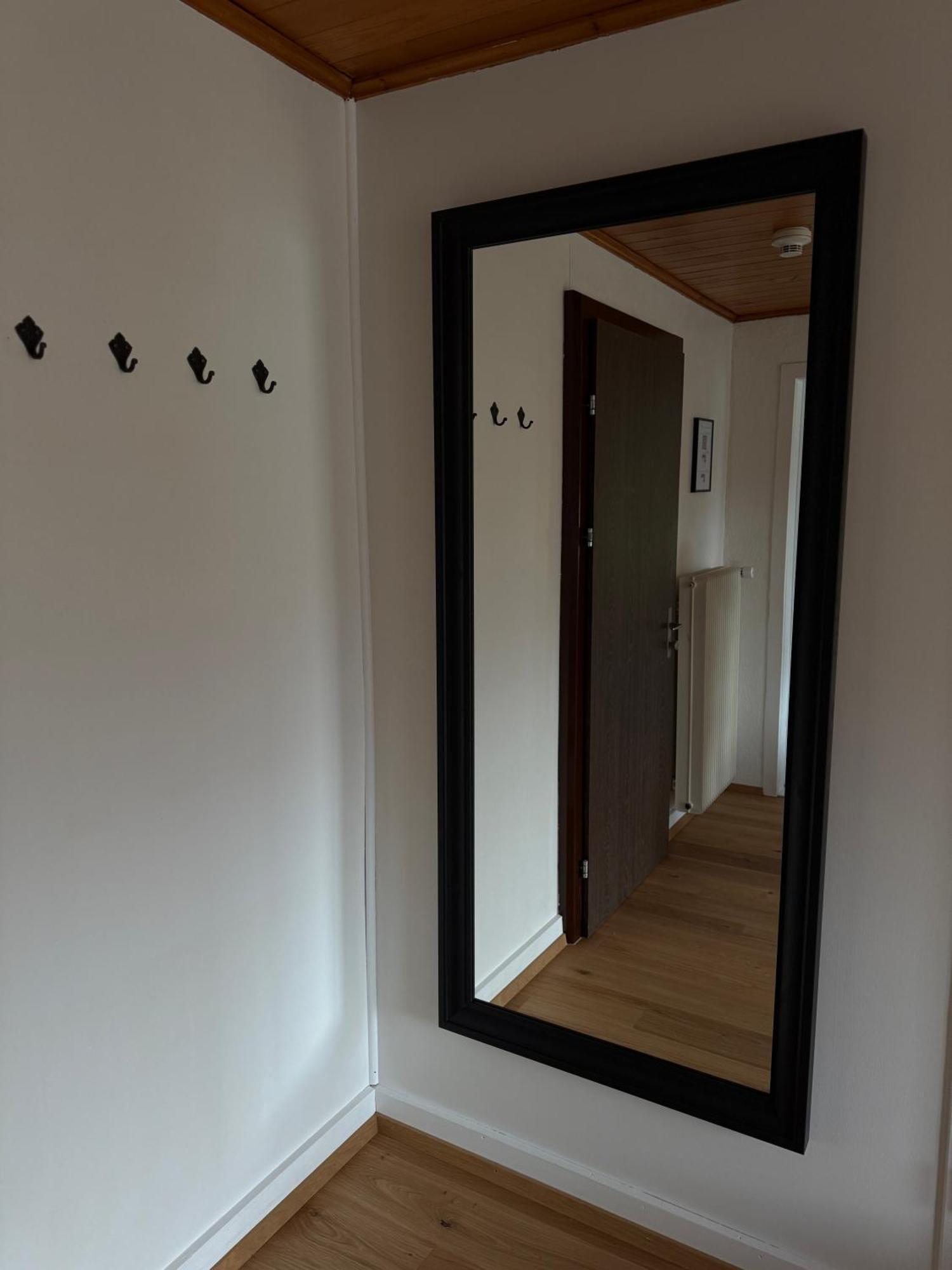 Eva'S Seeblick Krattigen Ruang foto