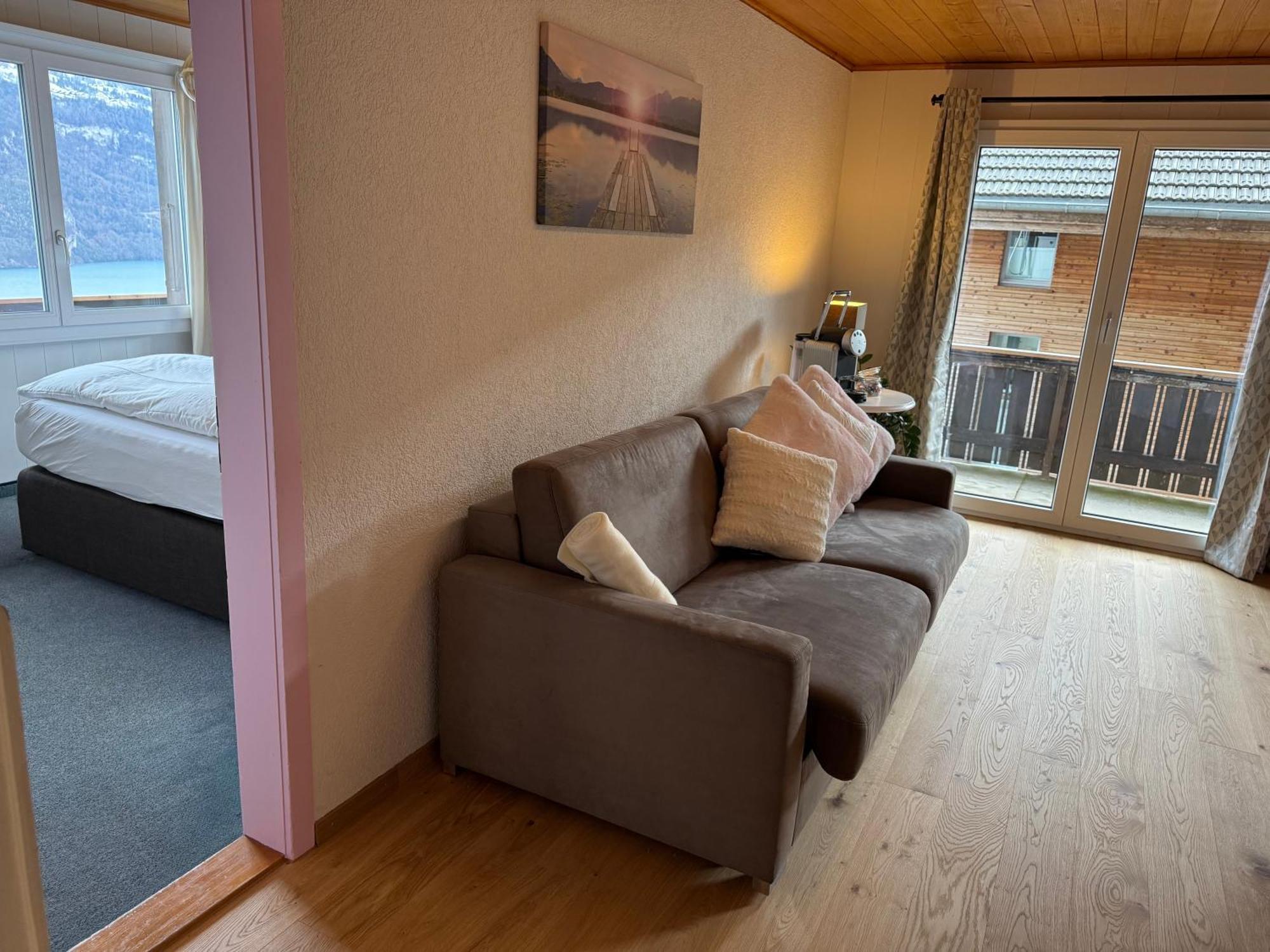 Eva'S Seeblick Krattigen Ruang foto
